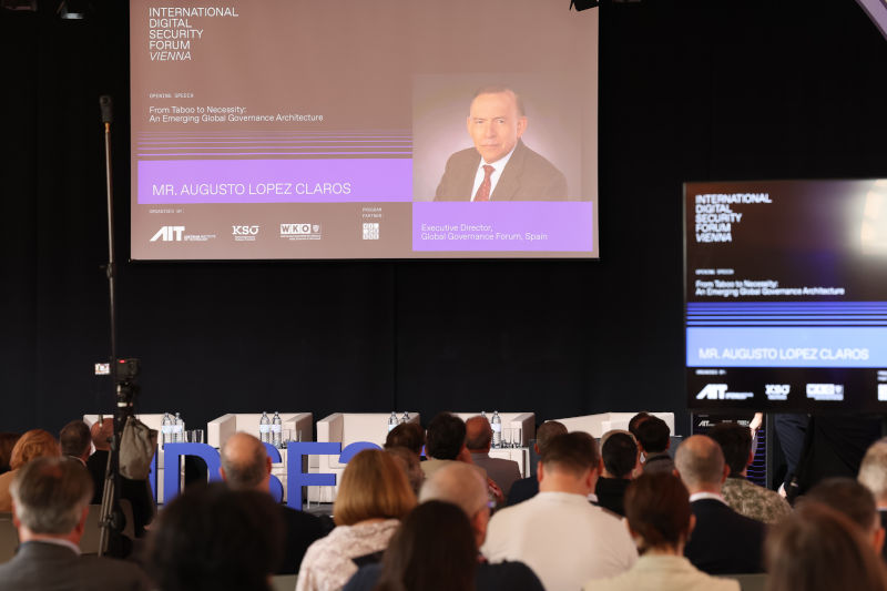Augusto Lopez Claros was a keynote speaker in Vienna presentation
